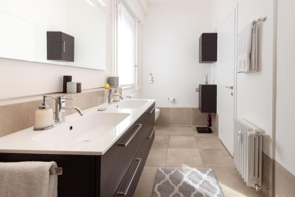 Spiga Duplex Suites By Montenapoleone Living Milan Bagian luar foto