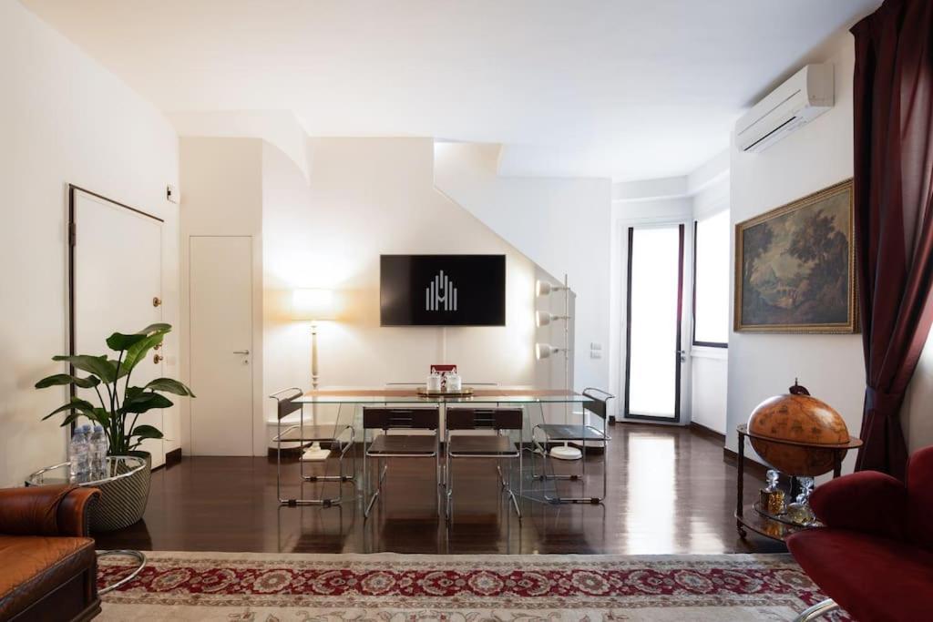 Spiga Duplex Suites By Montenapoleone Living Milan Bagian luar foto