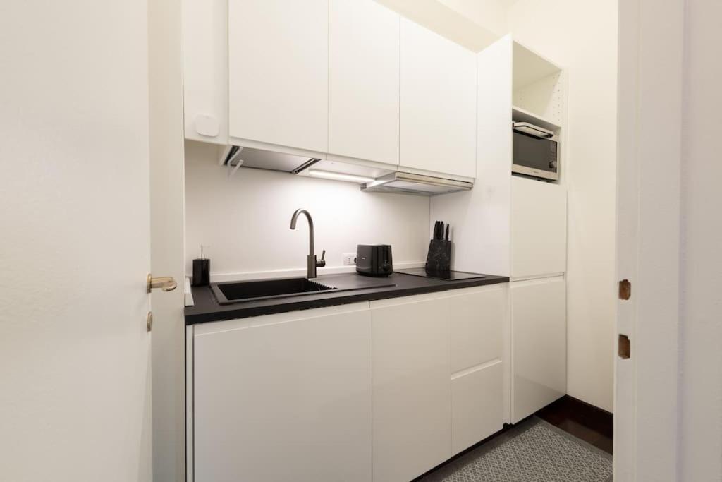 Spiga Duplex Suites By Montenapoleone Living Milan Bagian luar foto